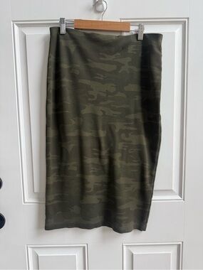 Olive Camo Midi Skirt stretchy Camoflauge Streetwear Y2K retro